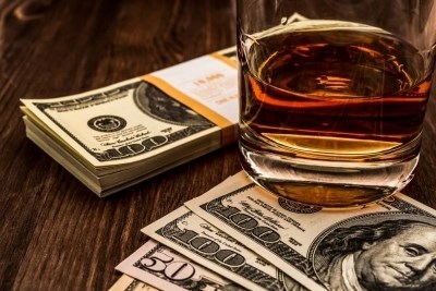 Алгоритм получения разрешения на продажу крепких алкогольных напитков в баре на фудкорте в 2021 году